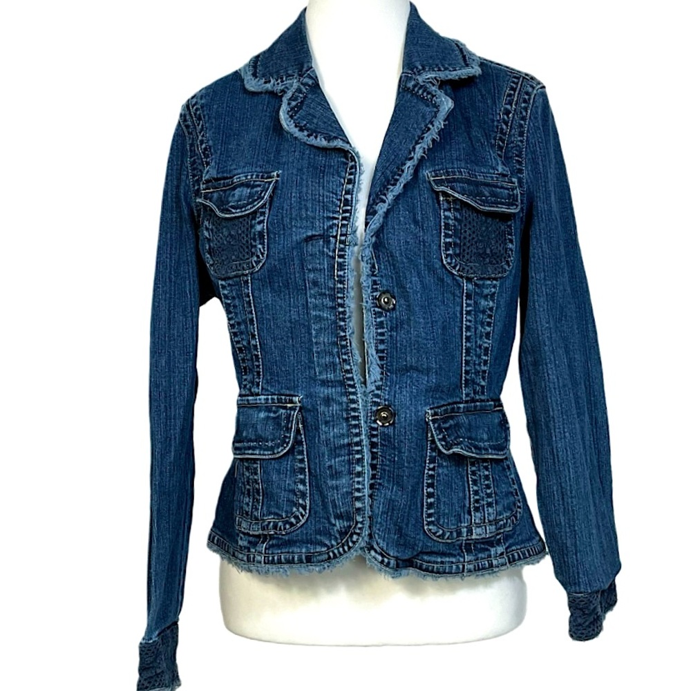 A.M.I. Vintage Women’s Raw Edge Denim Blue Jean Jacket Size M Y2K Casual - Picture 2 of 8